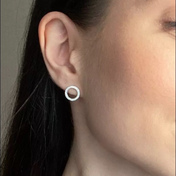 Sterling silver stud round earrings - Picture 5 of 6